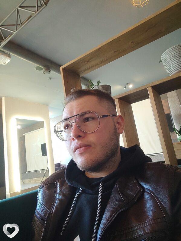 Вячеслав, 27, Саратове — анкета №743872