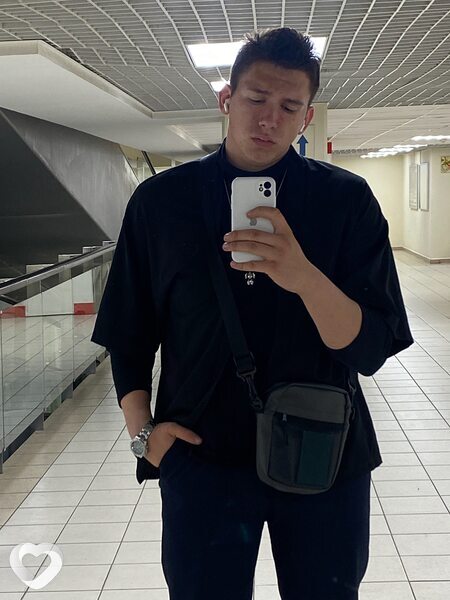 Кирилл, 21, Москве — анкета №744200
