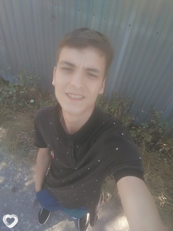 Владислав, 27, Донецк (Ростовская Обл.) — анкета №744964