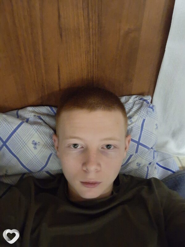 Денис, 21, Саратове — анкета №745179