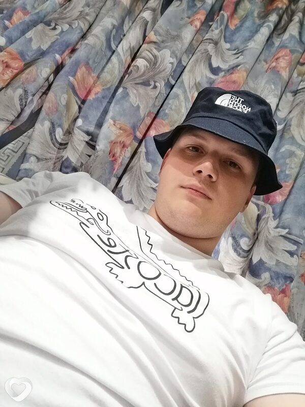 Виктор, 26, Полярном — анкета №745932