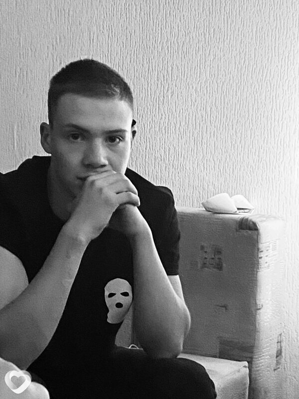 Илья, 25, Екатеринбурге — анкета №747014