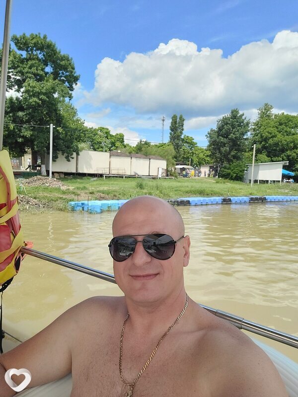 Владимир, 39, Краснодаре — анкета №747843