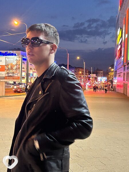 Кирилл, 21, Санкт-Петербурге — анкета №747918