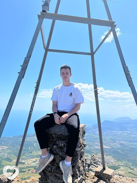 Денис, 22, Москве — анкета №747992