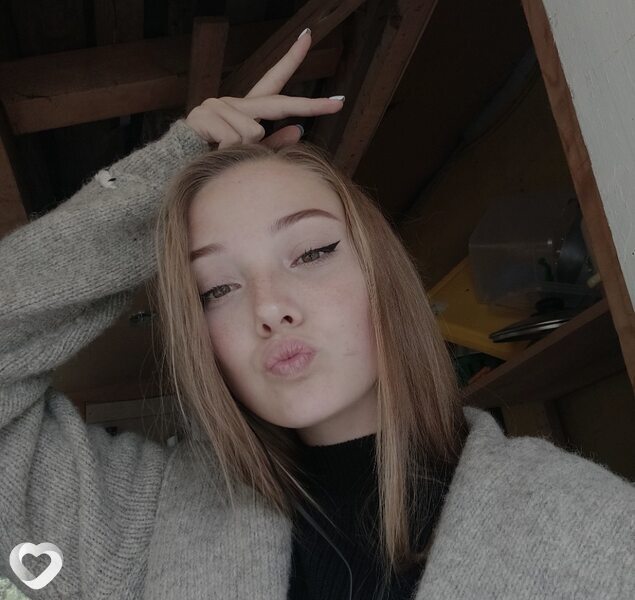 Юля, 21, Астрахани — анкета №748599