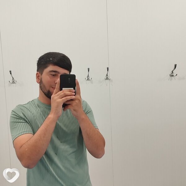 Анзор, 24, Красноярске — анкета №748778