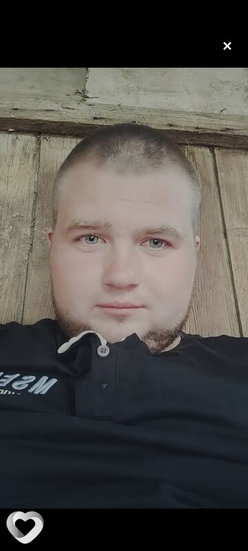 Максим, 22, Москве — анкета №749075