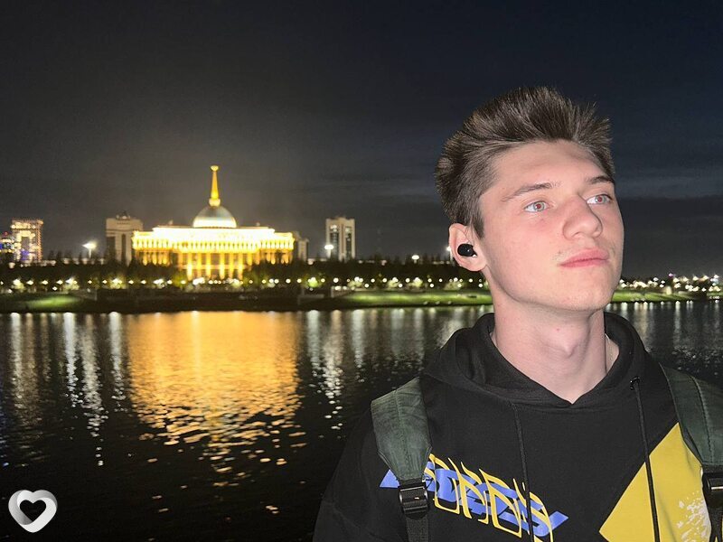 Максим, 22, Астане — анкета №748976