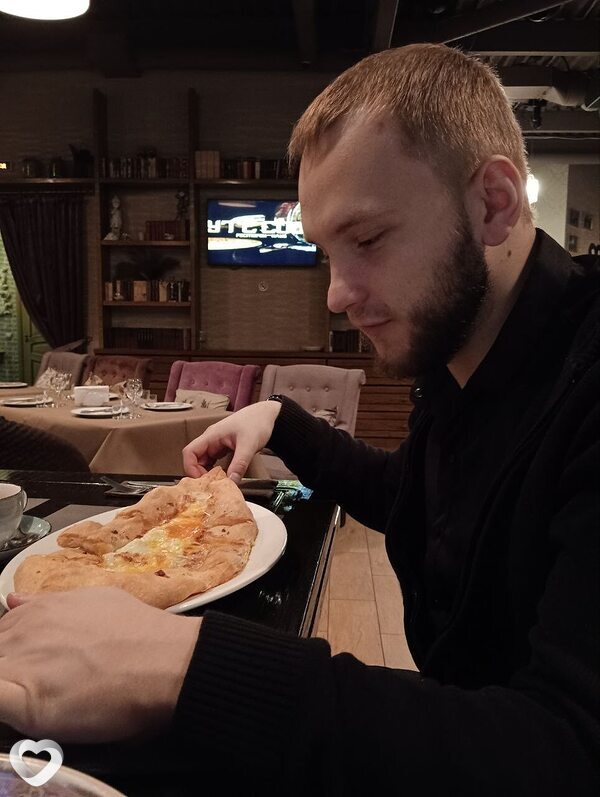 Макс, Колпино