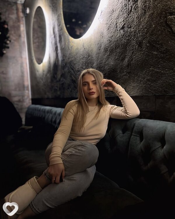 Катя, 22, Норильске — анкета №751244