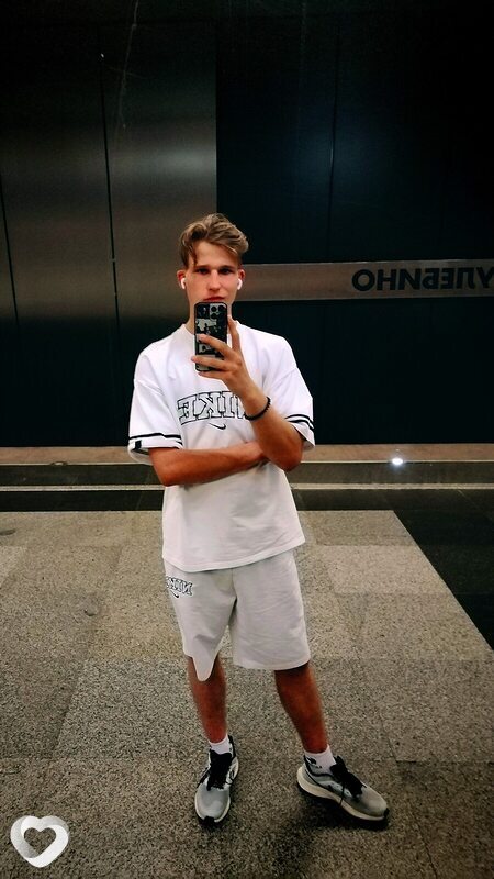 Никита, 21, Белгороде — анкета №752829