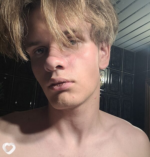 Владимир, 21, Липецке — анкета №753419