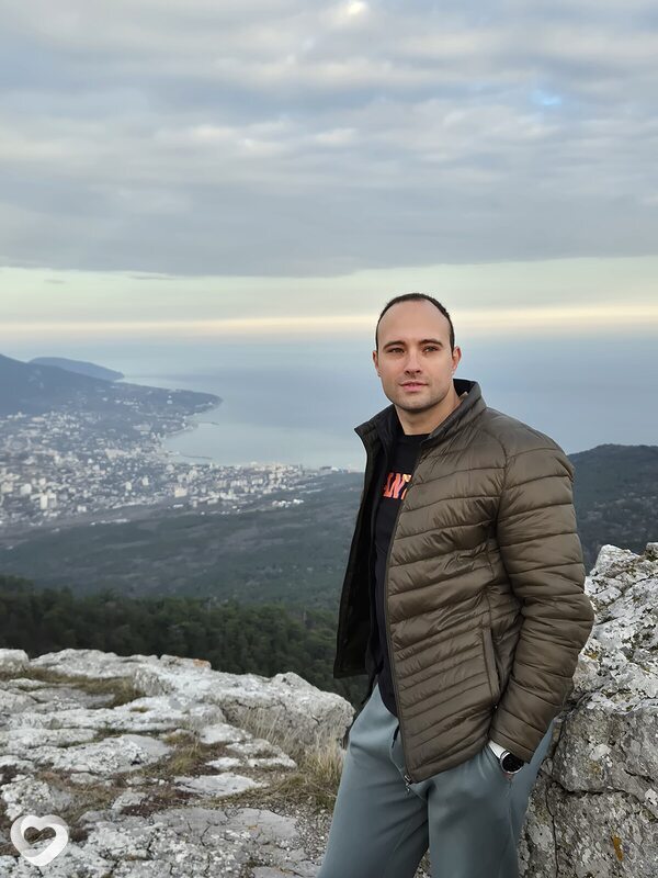 Дмитрий, 31, Ялте — анкета №754284