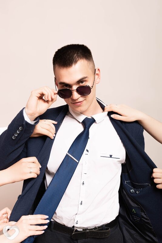 Артем, 21, Альметьевске — анкета №754322