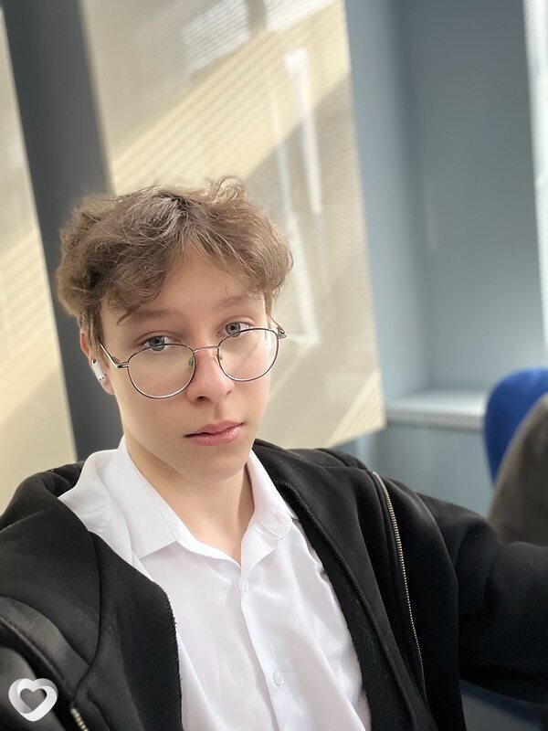 Костя, 20, Санкт-Петербурге — анкета №755222