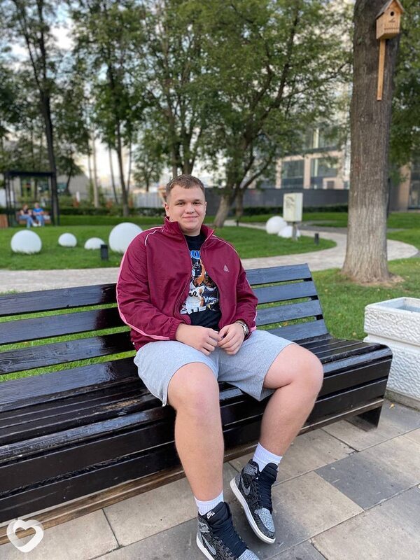 Руслан, 21, Москве — анкета №755660