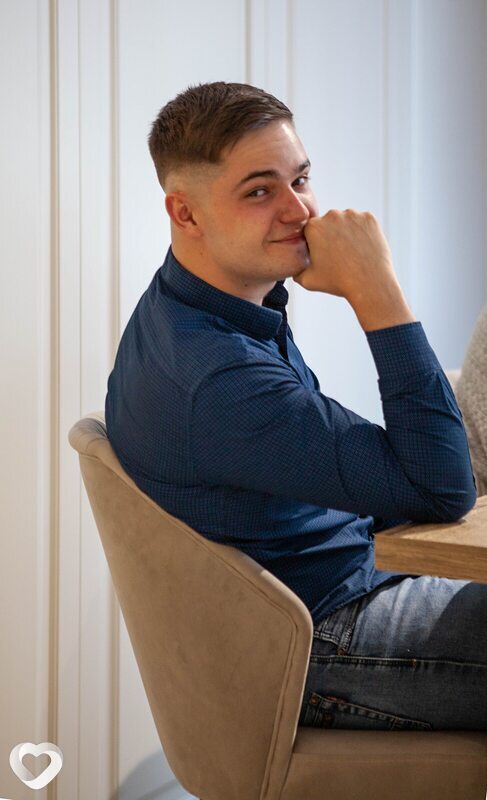 Евгений, 25, Феодосии — анкета №755365