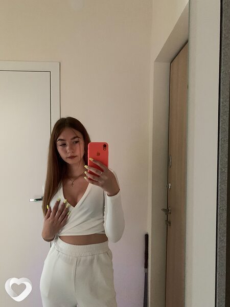 Диана, 22, Москве — анкета №755446