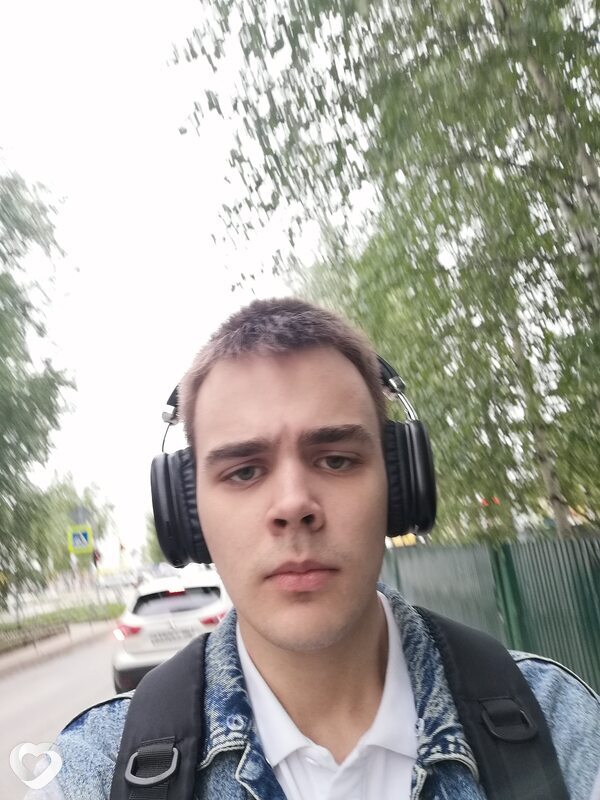 Влад, 21, Мегионе — анкета №755325