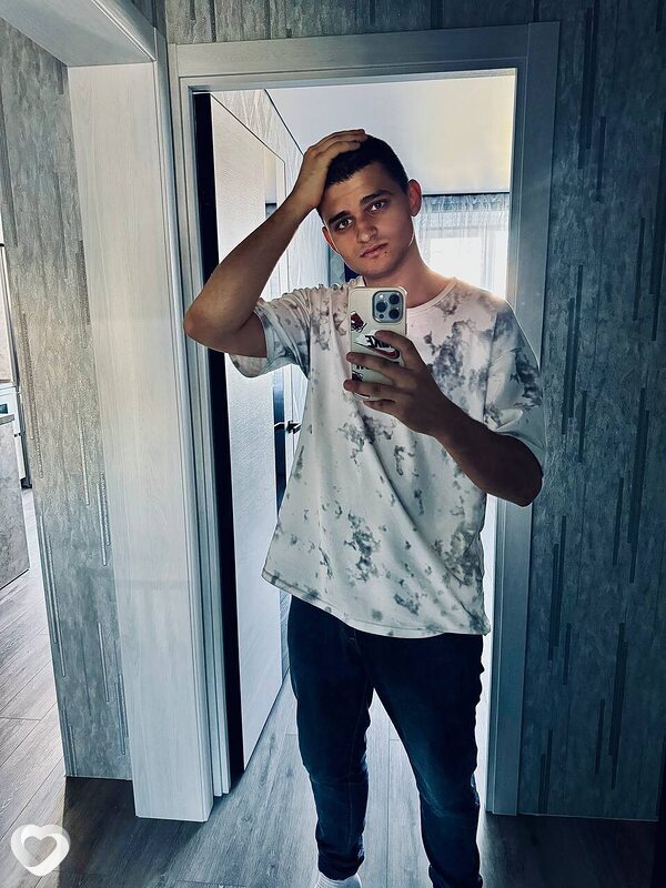 Дмитрий, 23, Уссурийске — анкета №755500