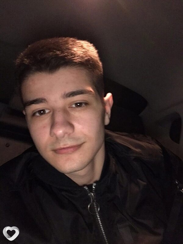 Артем, 25, Елеце — анкета №755549