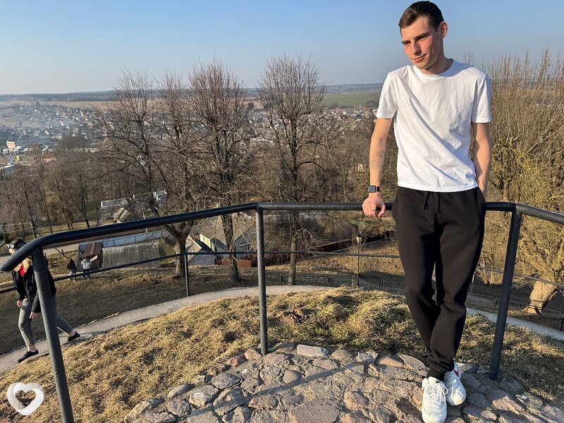 Антон, 26, Гомеле — анкета №757460