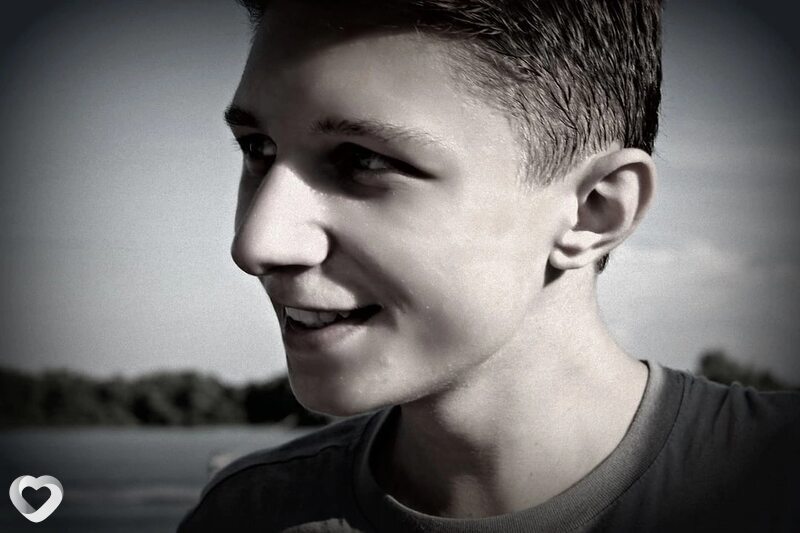 Артём, 28, Воронеже — анкета №757885