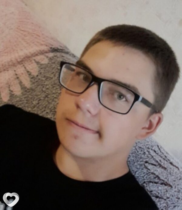 Александр, 21, Самаре — анкета №757703