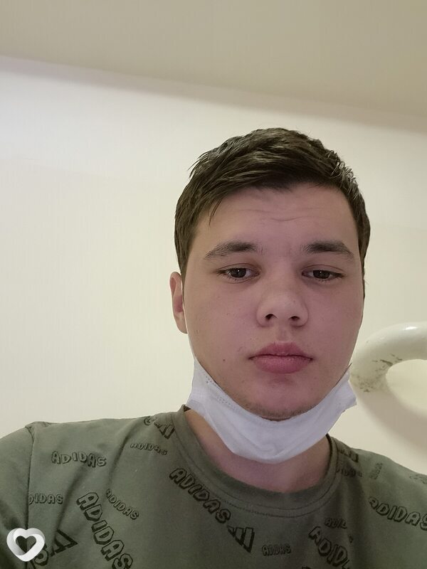 Алексей, 21, Омске — анкета №758449