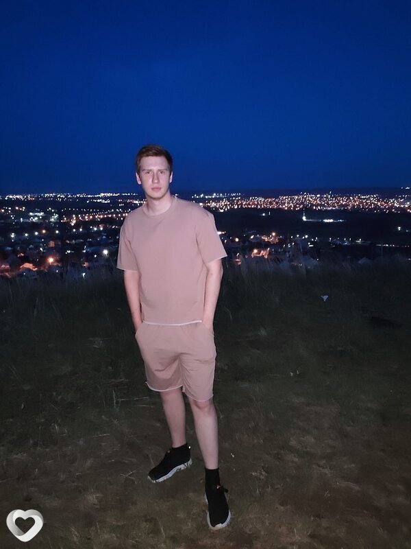 Тимур, 22, Альметьевске — анкета №758580