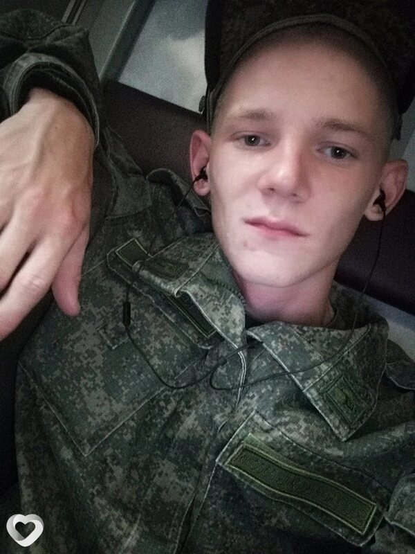 Александр, 27, Троицке — анкета №758972