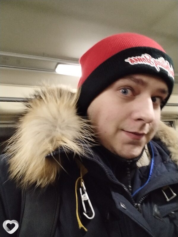 Денис, 22, Москве — анкета №759236