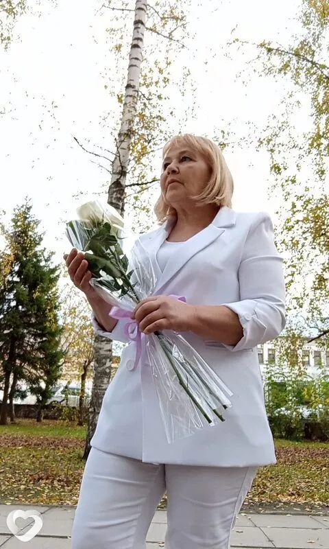 Алёна, 53, Бийске — анкета №760253