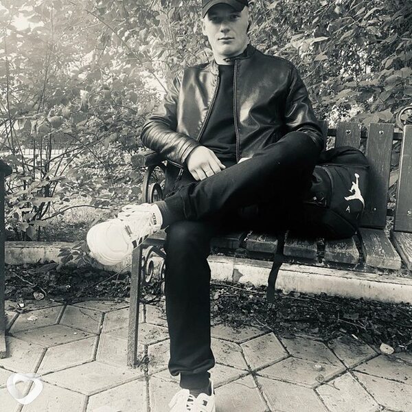 Тоха, 23, Юрге — анкета №760554
