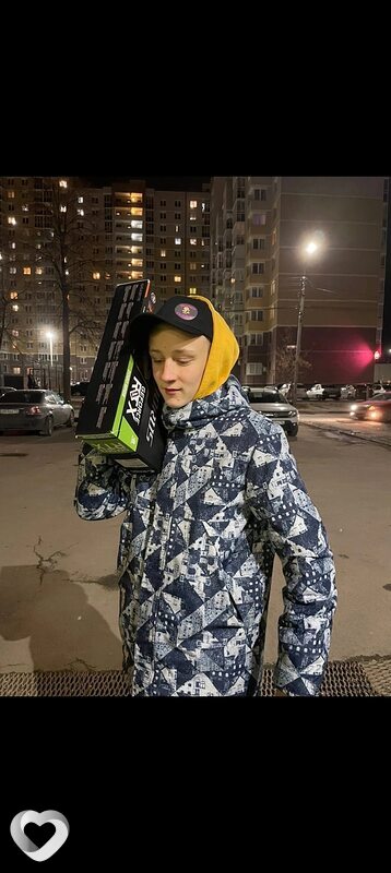Иван, 21, Березовский (Свердловская обл) — анкета №762386