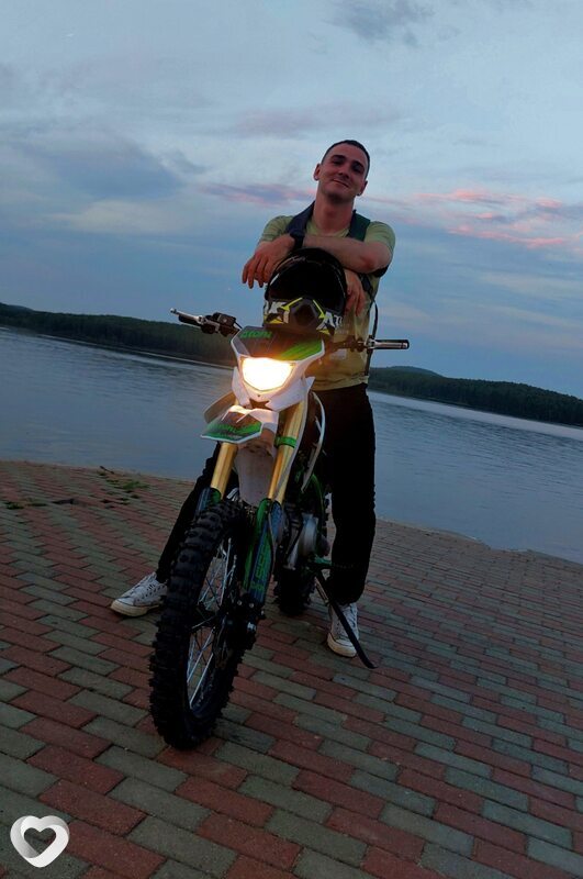 Илья, 26, Екатеринбурге — анкета №762391