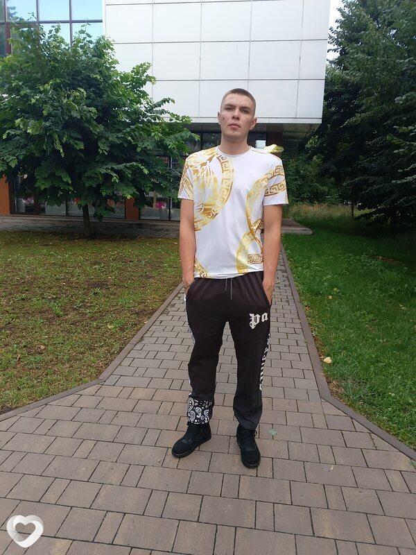 Костя, 22, Москве — анкета №762661