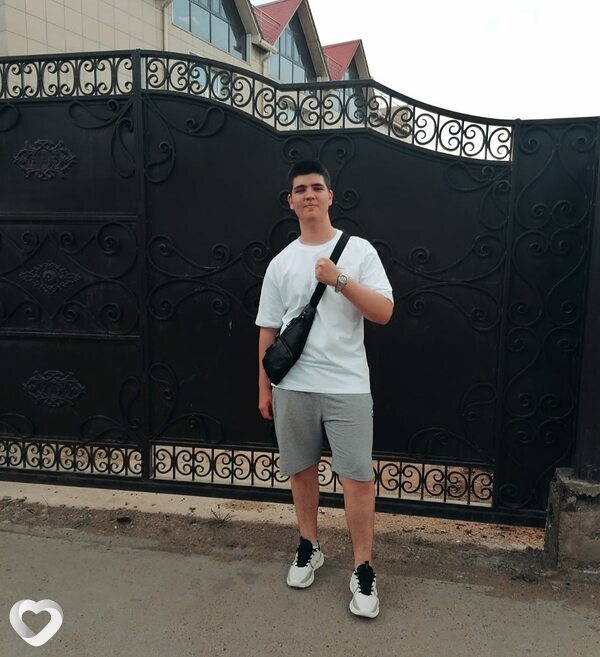 Никита, 21, Чите — анкета №764498