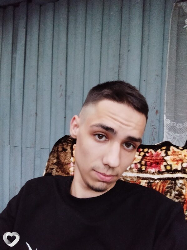 Тимур, 23, Кирове — анкета №765171