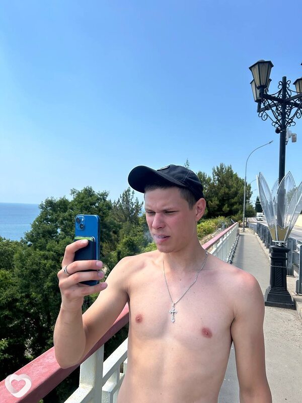 Александр, 23, Екатеринбурге — анкета №765758