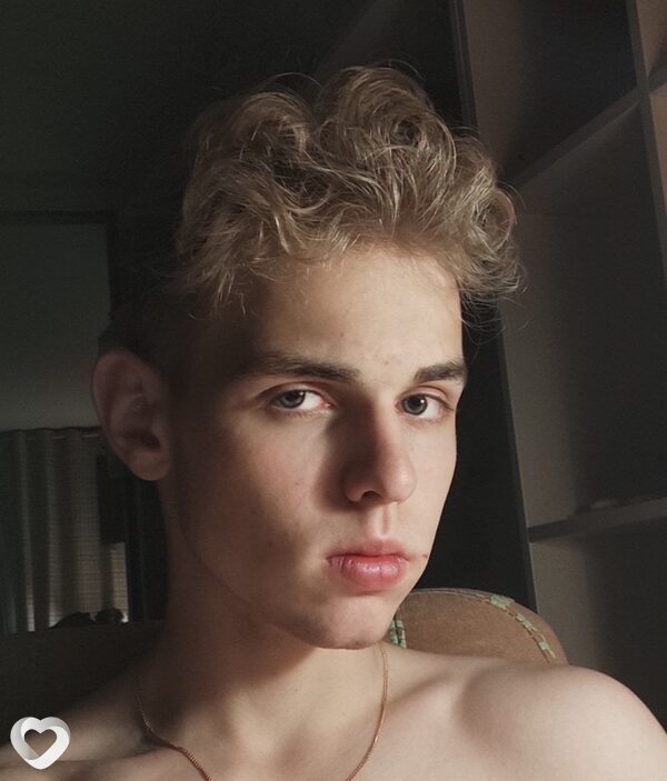 Александр, 21, Москве — анкета №768356