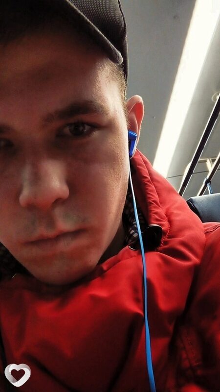 Максим, 23, Саратове — анкета №769137