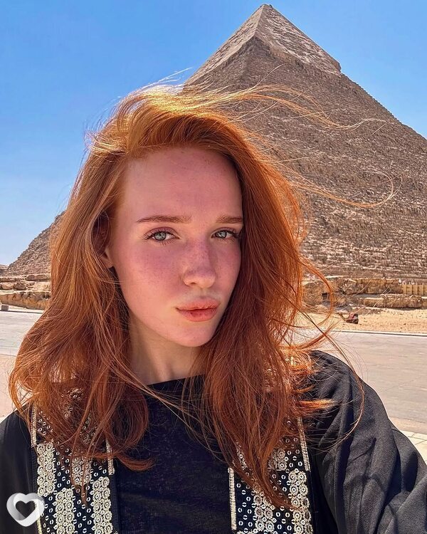 Алина, 21, Екатеринбурге — анкета №769423