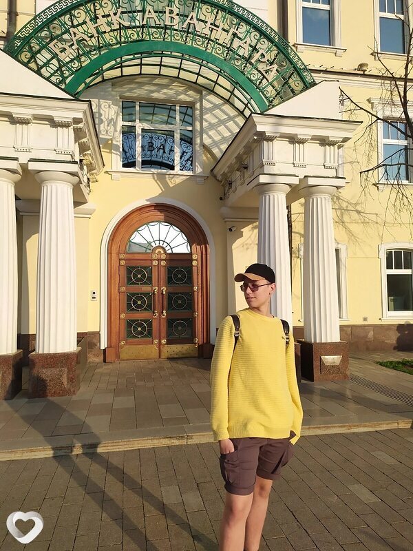 Денис, 21, Москве — анкета №771301
