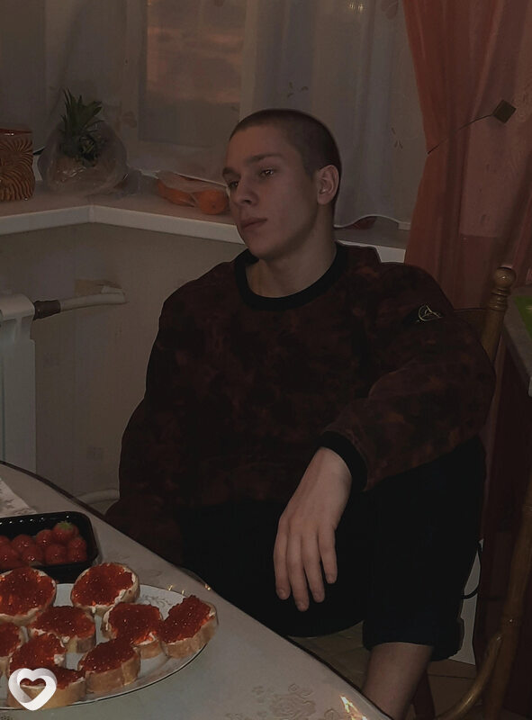 Даня, 24, Москве — анкета №772151