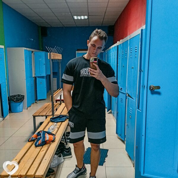 Кирилл, 21, Пятигорске — анкета №772323