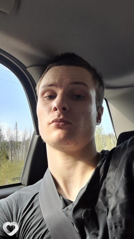 Даниил, 21, Кириши — анкета №772551
