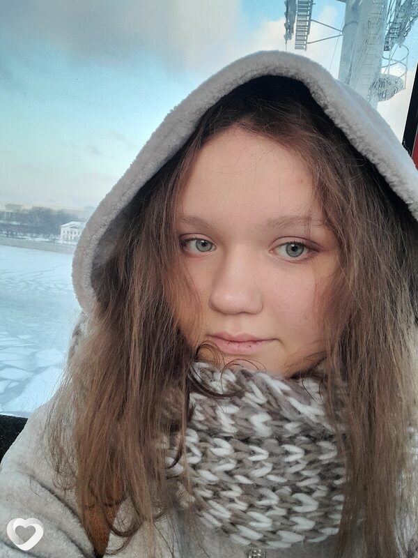 Лена, 21, Москве — анкета №774402
