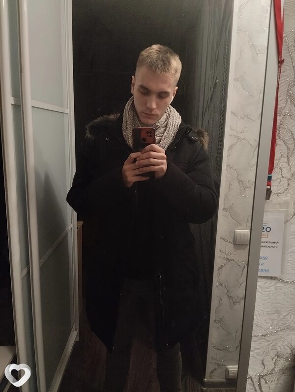 Денис, 22, Москве — анкета №774464